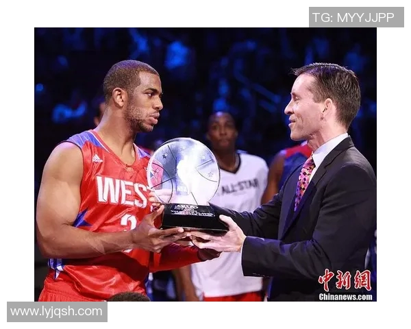 谁是当今足坛最闪耀的明星球员我们来听听专家的看法